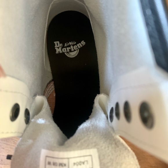 DR. MARTENS White Matte Leather Lace Up Boots - Picture 8 of 9